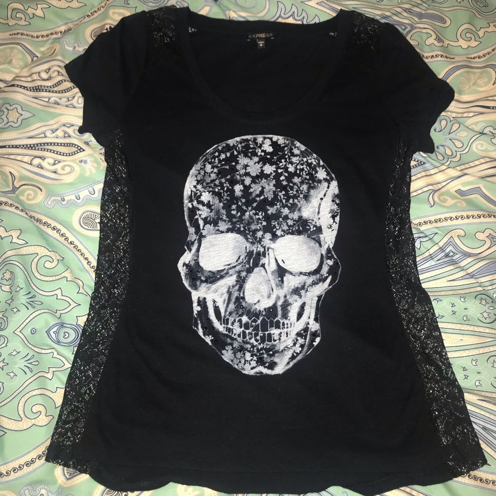 Express Graphic Tee